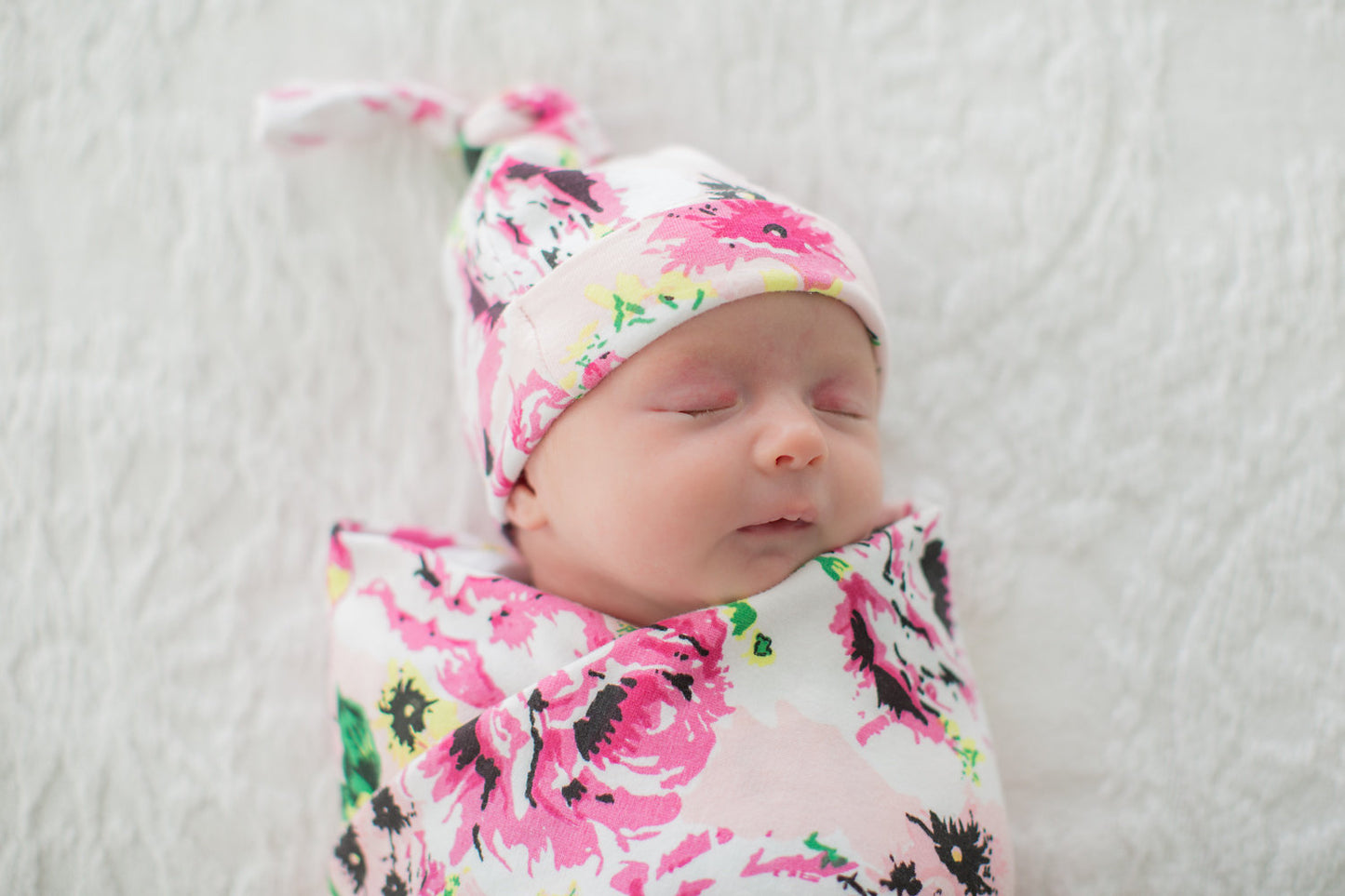 Amelia Swaddle Blanket & Newborn Hat Set