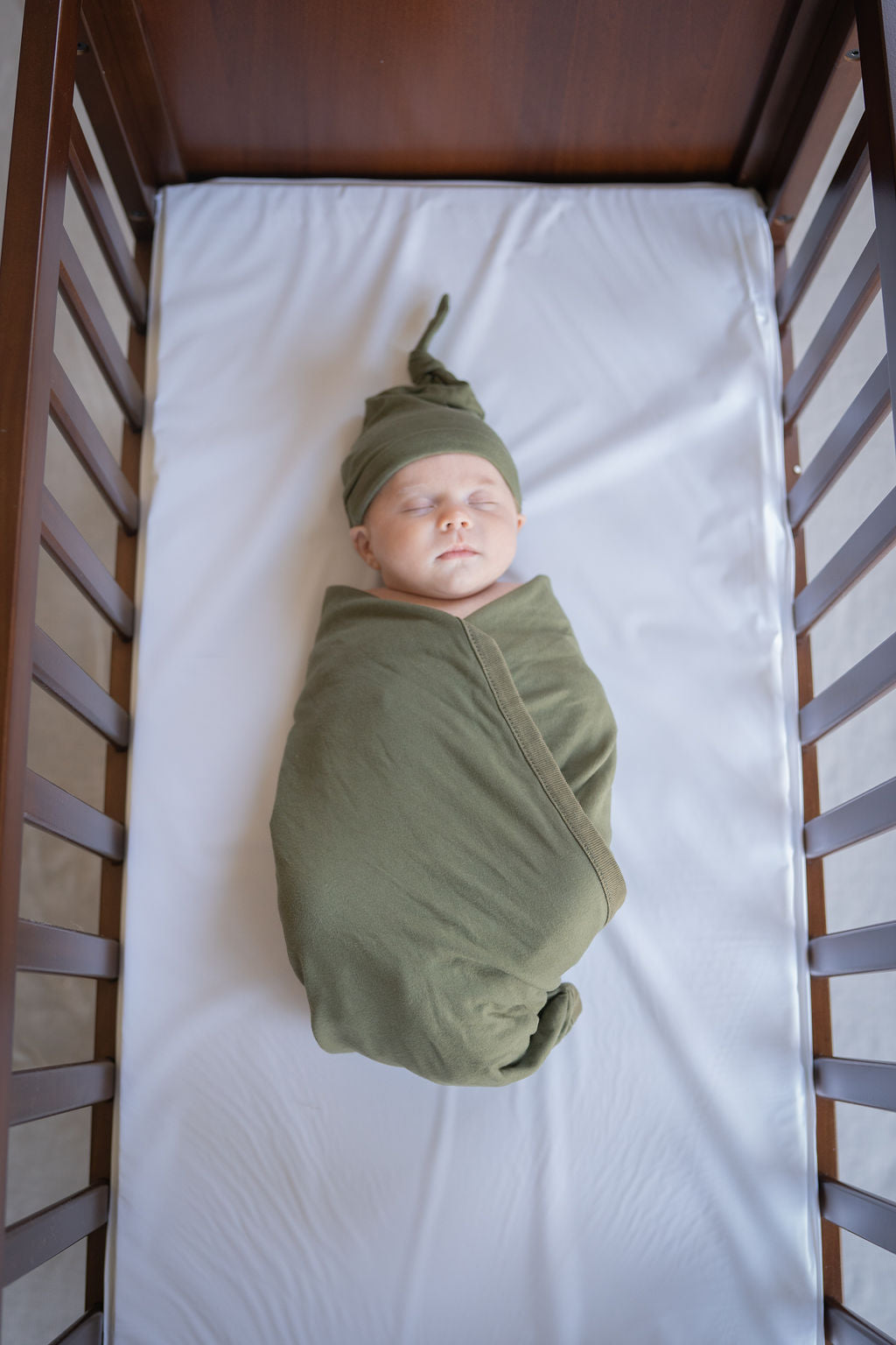 Olive Green Swaddle Blanket & Newborn Hat Set