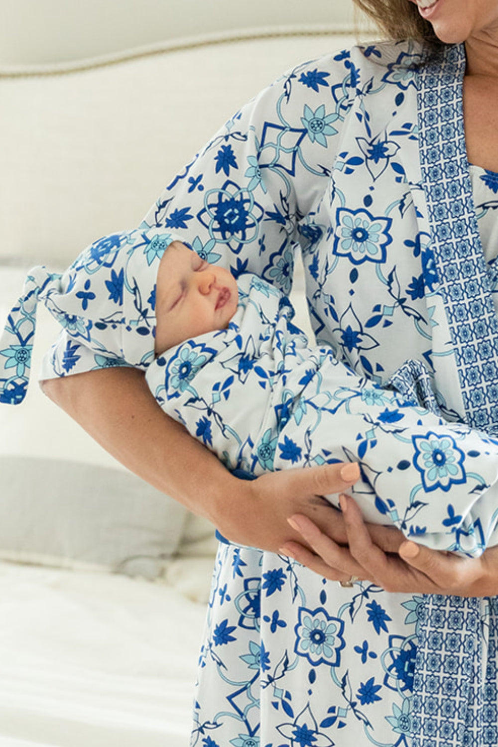 Ophelia Reversible Swaddle Blanket & Newborn Hat Set