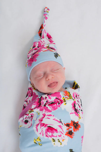 Pink 3 in 1 Labor Gown & Isla Newborn Swaddle Blanket Set