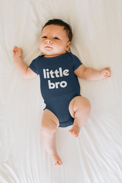 Big Bro & Little Bro T-Shirt & Baby Onesie Set