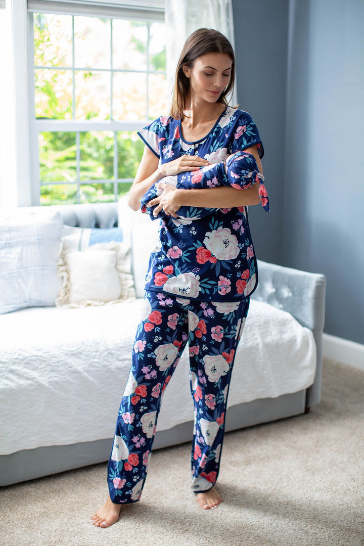 Mommy & Me Hospital Sets: Maternity Robes, Swaddles & More – Baby Be Mine