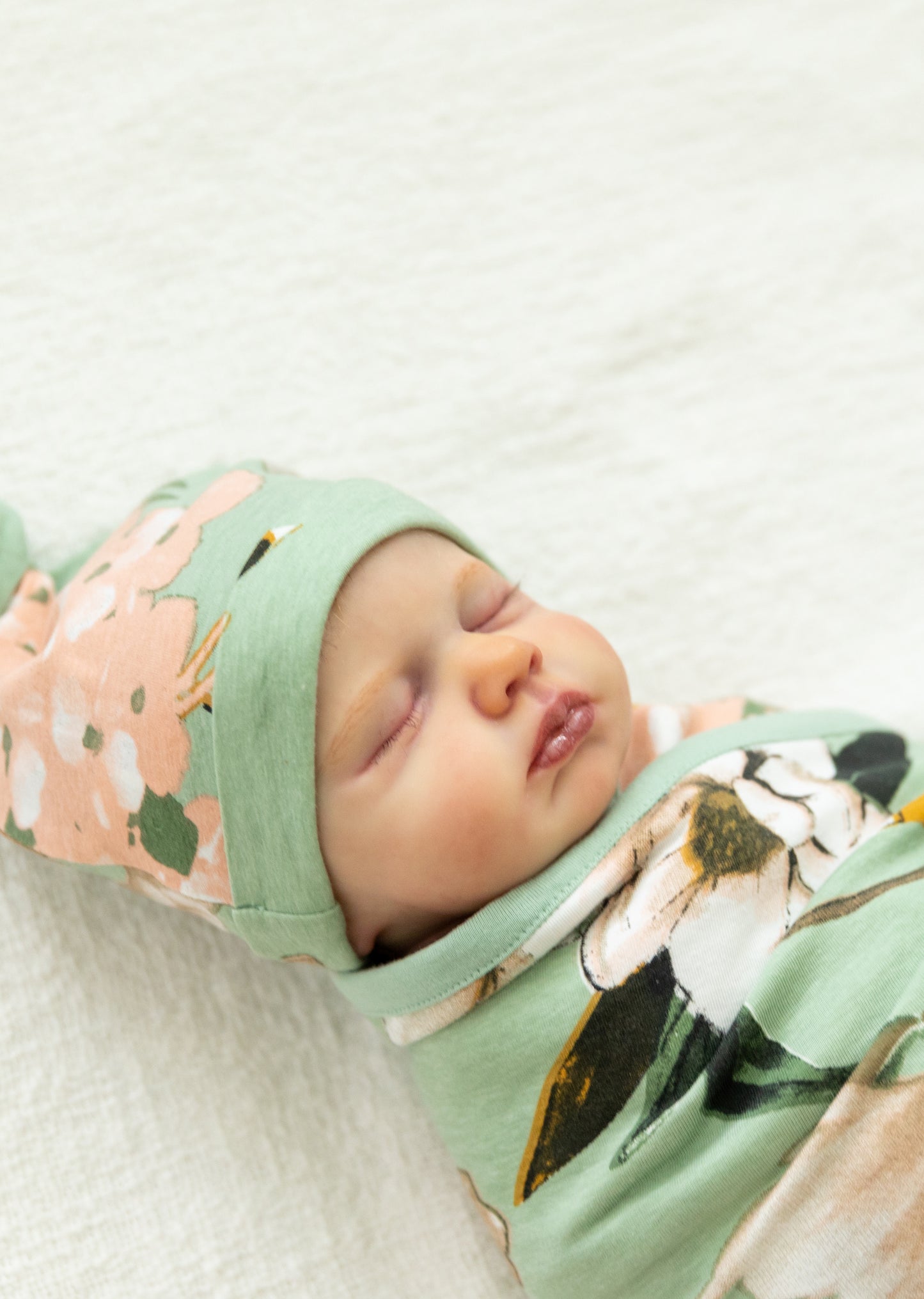 Gia 3 in 1 Labor Gown & Newborn Swaddle Blanket Set