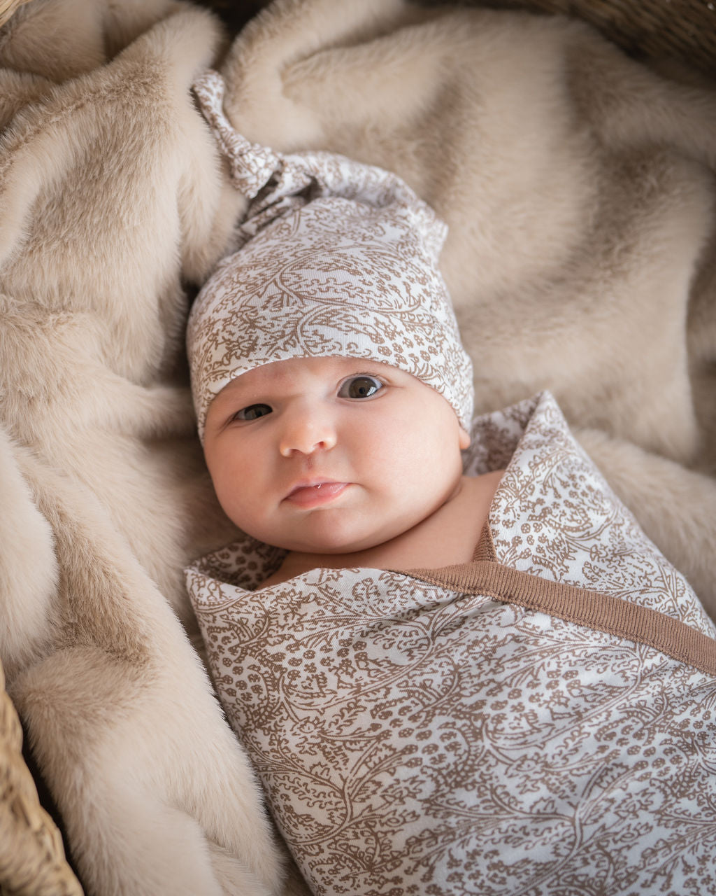 Posed Newborn Photo Sessions and Why I Quit Doing Them -